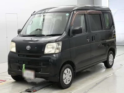 TOYOTA PIXIS VAN