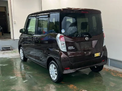 NISSAN DAYZ ROOX