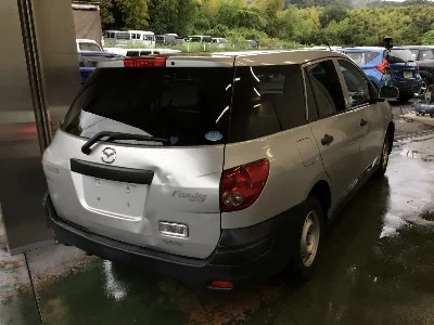 MAZDA FAMILIA VAN