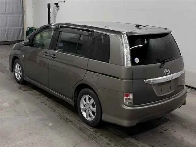 TOYOTA ISIS