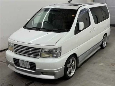 NISSAN ELGRAND