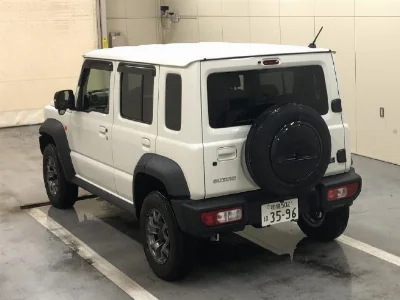 SUZUKI JIMNY NOMADE