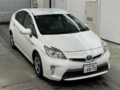 TOYOTA PRIUS PHV