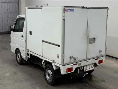 NISSAN CLIPPER TRUCK