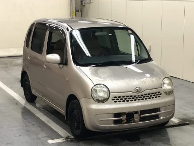 DAIHATSU MOVE LATTE