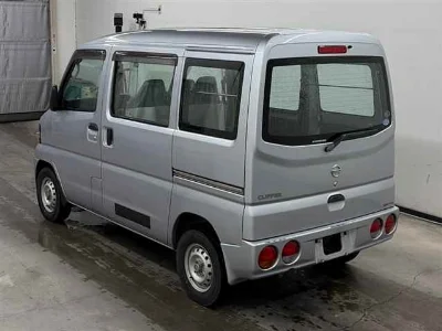 NISSAN CLIPPER VAN