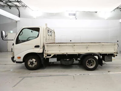 TOYOTA DYNA