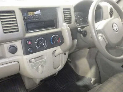 NISSAN CLIPPER VAN