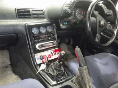 NISSAN SKYLINE