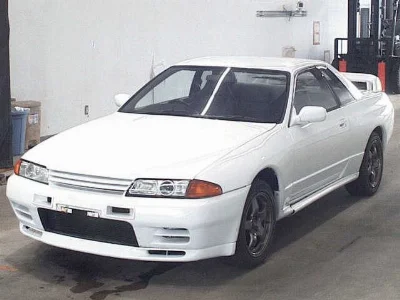 NISSAN SKYLINE