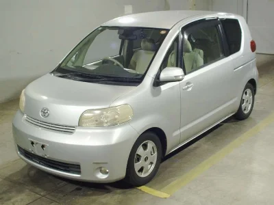 TOYOTA PORTE