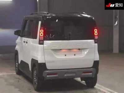MITSUBISHI DELICA MINI