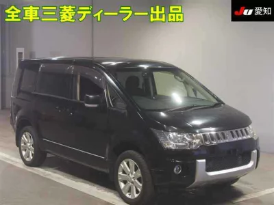 MITSUBISHI DELICA D5