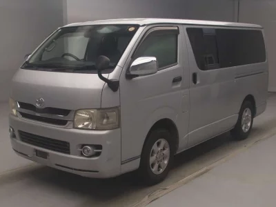 TOYOTA HIACE VAN
