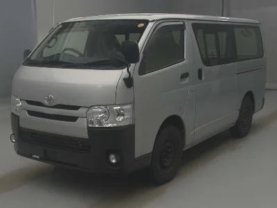 TOYOTA REGIUS VAN