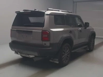 TOYOTA LAND CRUISER 250