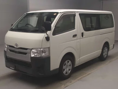TOYOTA REGIUS VAN