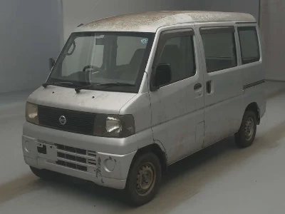 NISSAN CLIPPER VAN