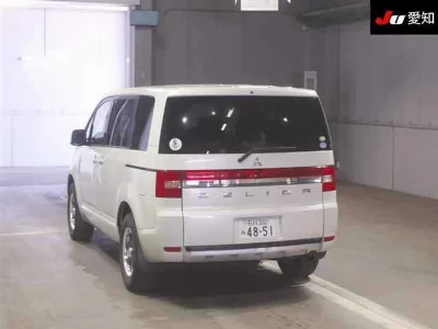 MITSUBISHI DELICA D5