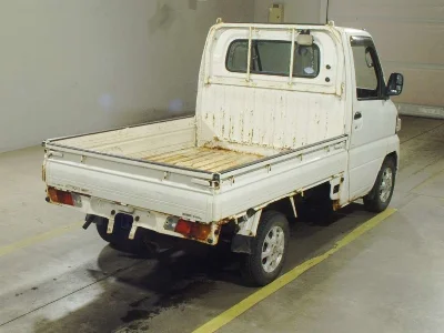 NISSAN CLIPPER TRUCK