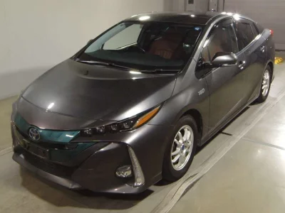 TOYOTA PRIUS PHV