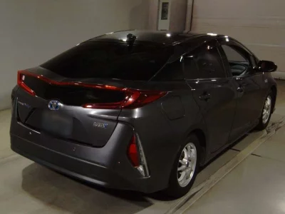 TOYOTA PRIUS PHV