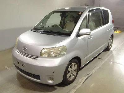 TOYOTA PORTE