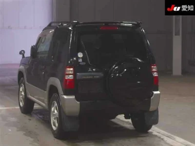 MITSUBISHI PAJERO MINI