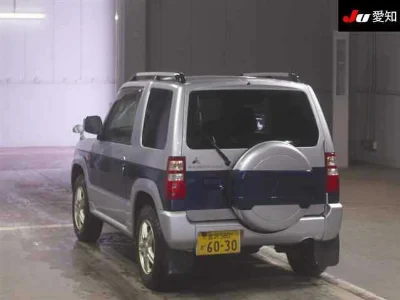 MITSUBISHI PAJERO MINI