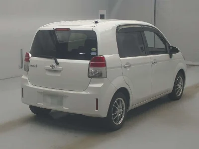 TOYOTA SPADE
