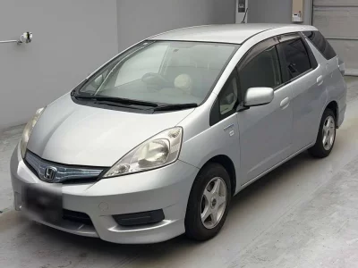HONDA FIT SHUTTLE