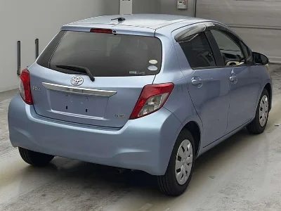 TOYOTA VITZ