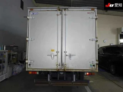 MITSUBISHI CANTER