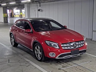 MERCEDES BENZ GLA