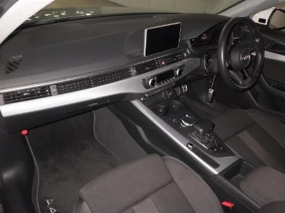 AUDI A4 AVANTE