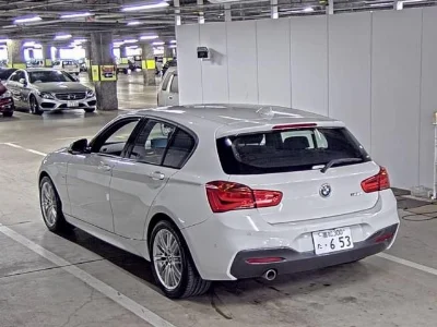 BMW 1 SERIES