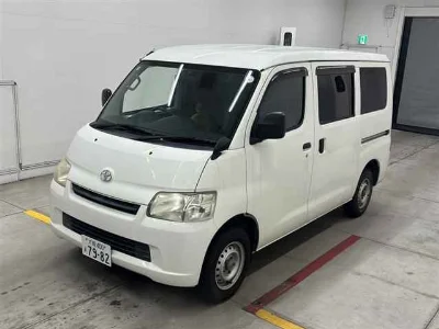 TOYOTA TOWN ACE VAN