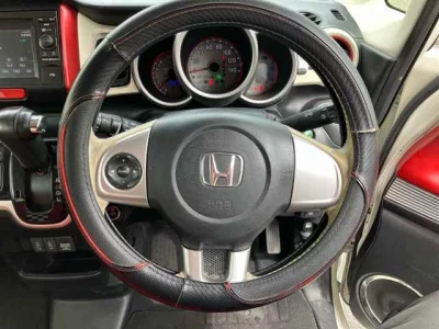 HONDA N BOX SLASH