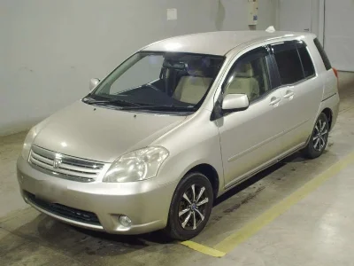 TOYOTA RAUM