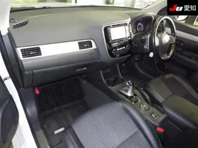 MITSUBISHI OUTLANDER PHEV