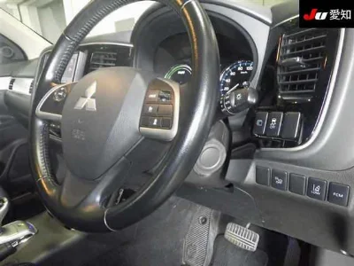 MITSUBISHI OUTLANDER PHEV