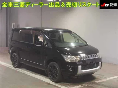 MITSUBISHI DELICA D5
