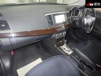 MITSUBISHI GALANT FORTIS