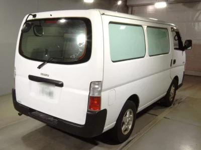 ISUZU COMO