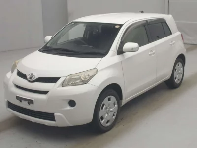 TOYOTA IST