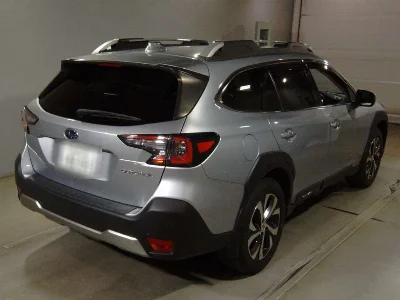 SUBARU OUTBACK