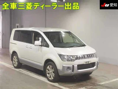 MITSUBISHI DELICA D5
