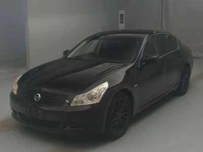 NISSAN SKYLINE