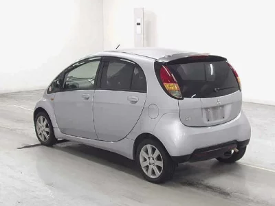 MITSUBISHI I
