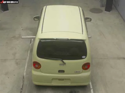 DAIHATSU MOVE LATTE